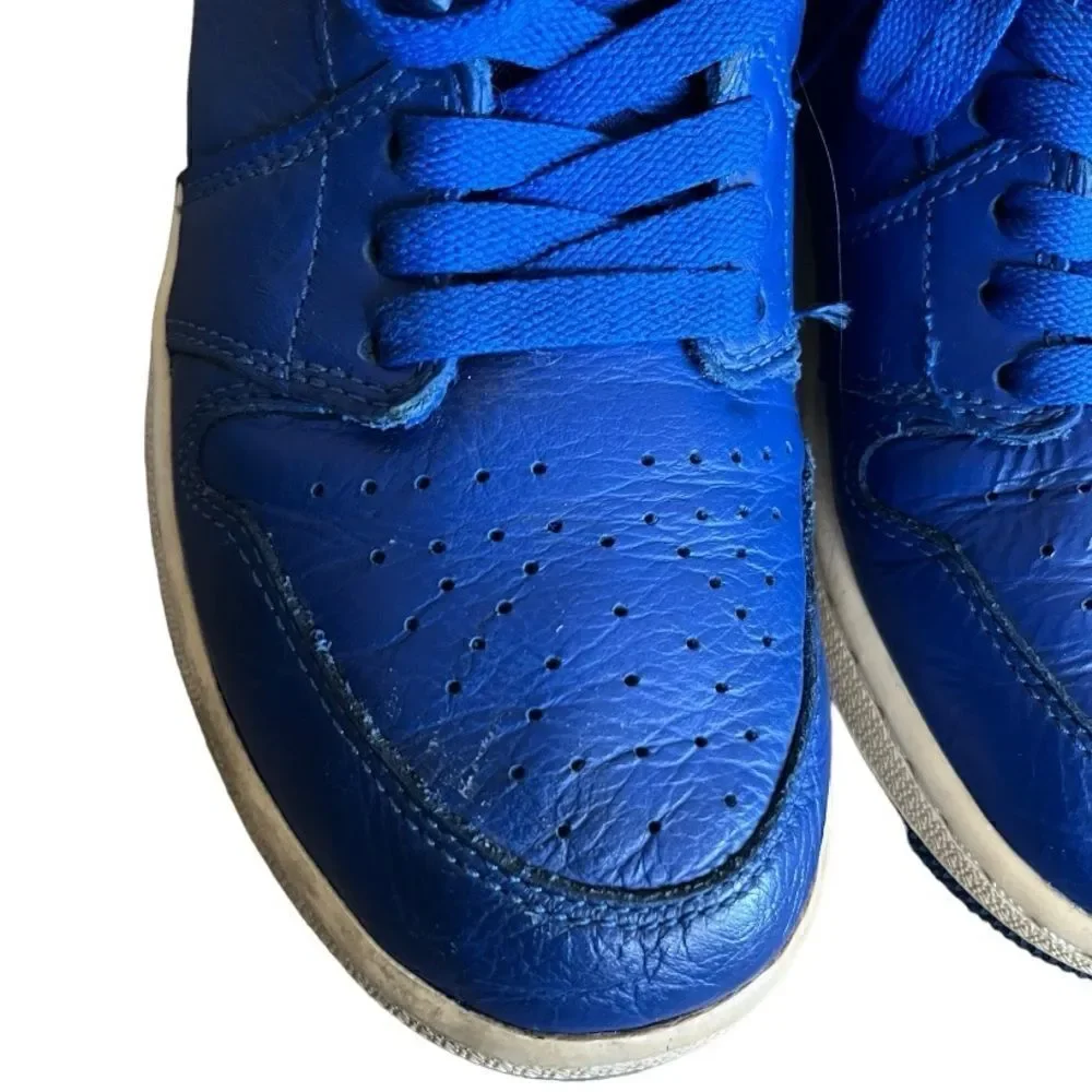 Nike Air Jordan 1 Retro High  Royal Blue Sneakers